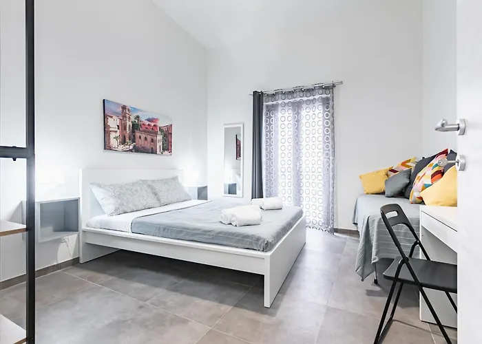 Palazzo dei Normanni&Ballarò Roomy Modern Apt x9